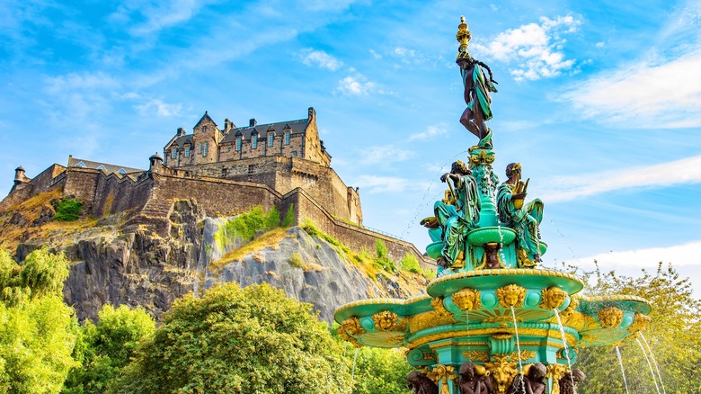View of Edinburgh Castle and fountain
