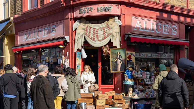 famous shop Portobello Road