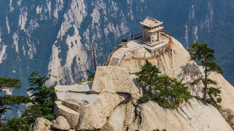 The Chess Pavilion on Hua Shan