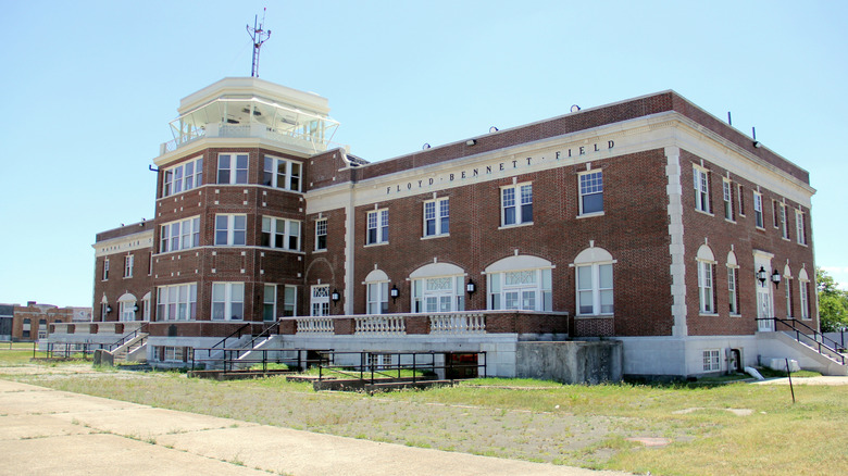 A former control tower stands in the middle of Floyd Bennett Field in New York