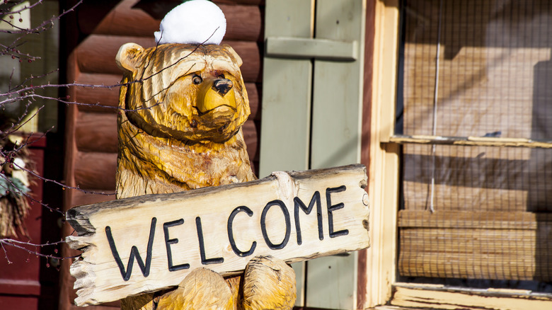 bear statue pine knot village