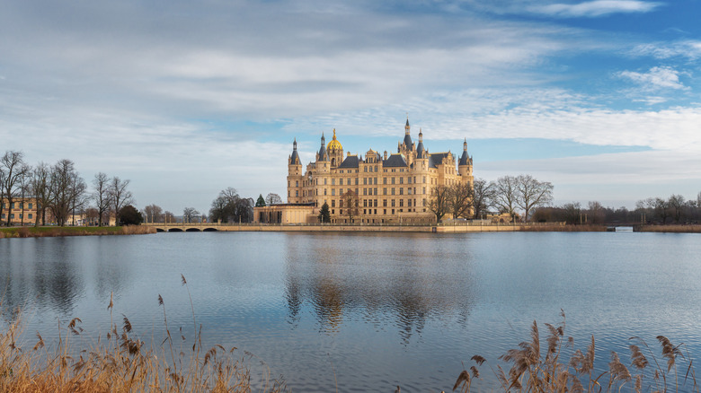 Schwerin Castle with the lake in front