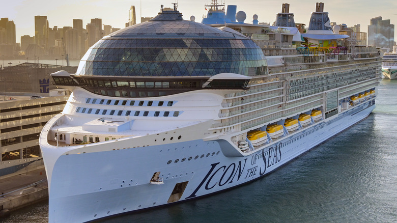 Front view of the world's biggest cruise ship, the Icon of the Seas