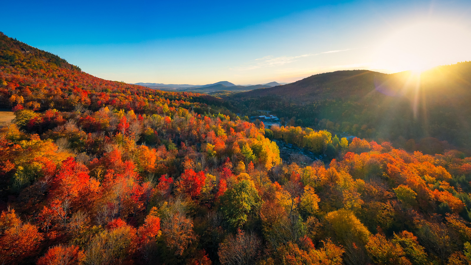 This Massachusetts Trail Might Just Be The Perfect Way To See New England