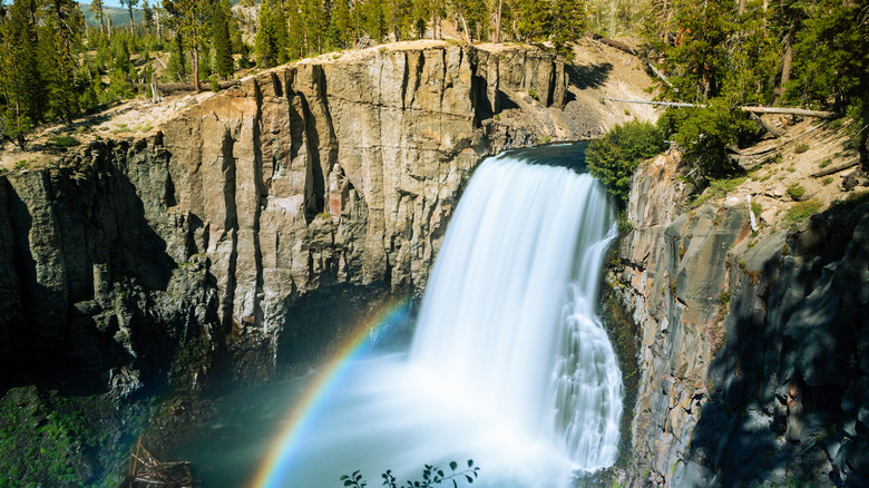Rainbow Falls near Mammoth Lakes, California