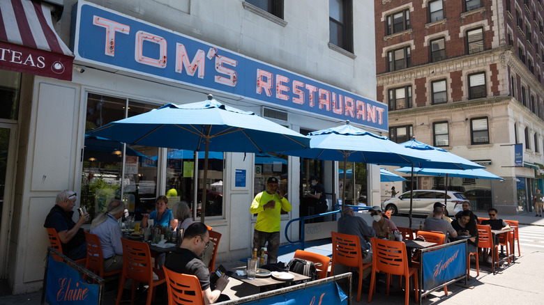 Tom's Restaurant in New York City in Seinfeld episodes