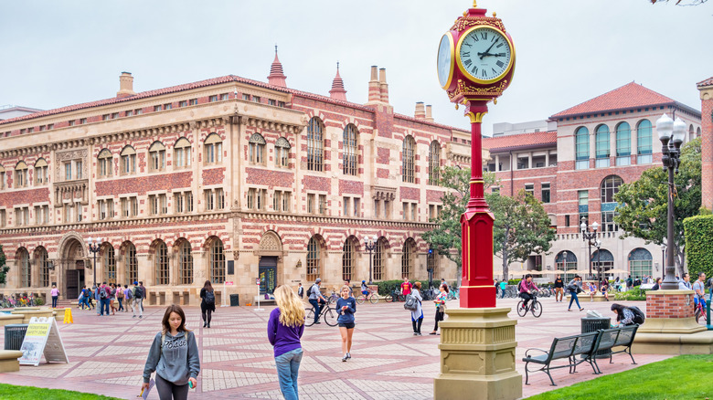 students enjoying USC campus