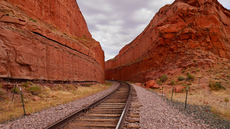 Railway track going through red canyon in Utah