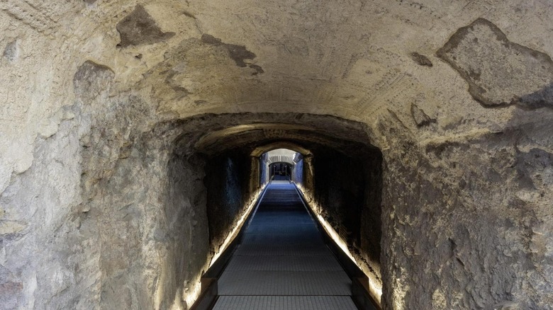 Interior of Commodus' Passage