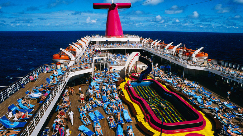 Cruise ship pool deck