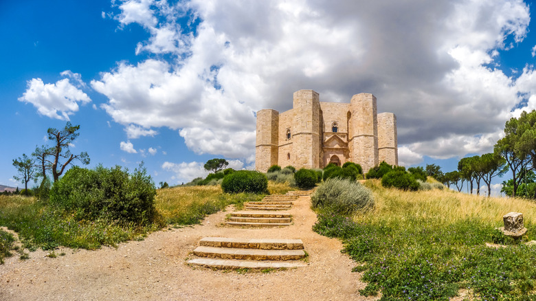 Castel del Monte, the famous castle built in an octagonal shape by the Holy Roman Emperor Frederick II in the 13th century in Apulia, Italy.