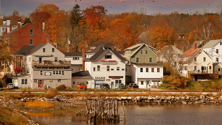 Fall foliage along the waterfront in Wiscasset, Maine