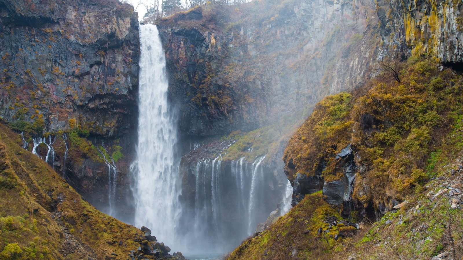 For An Underrated Waterfall-Packed Day Trip From Tokyo, Head To Nikko