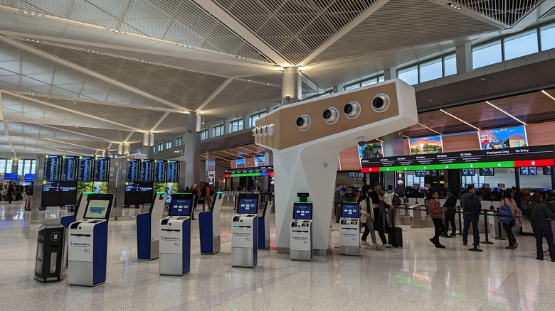 departures Terminal A