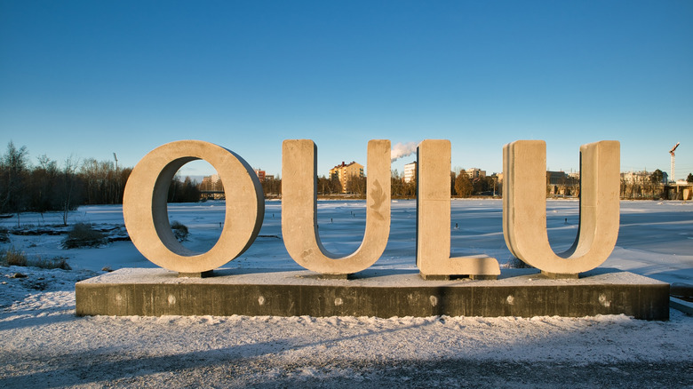Oulu large letters in the snow