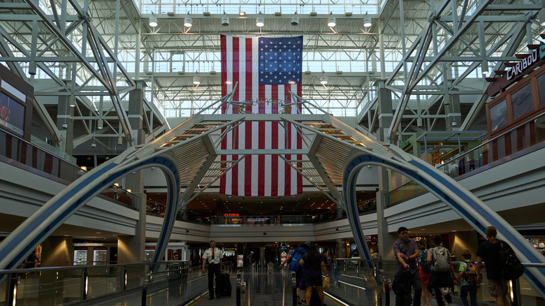 Jeppesen Terminal, Denver International Airport