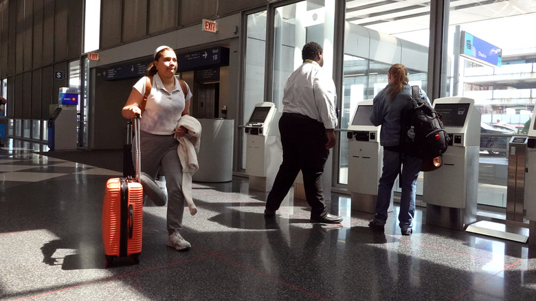 People walking at O'Hare