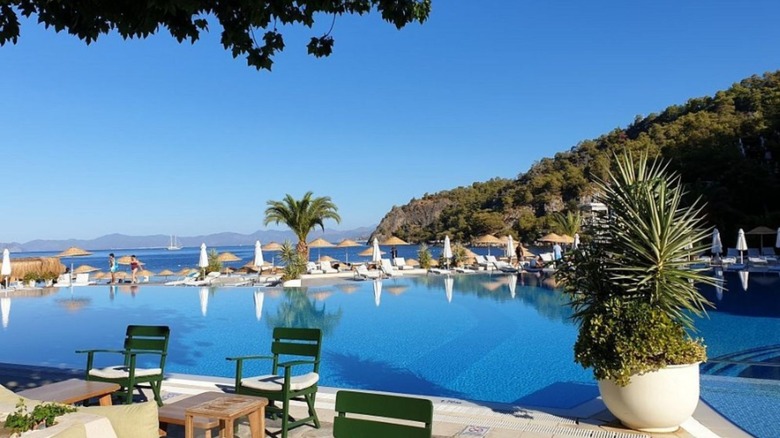 a view over the all inclusive resort Hillside Beach Club in Turkey