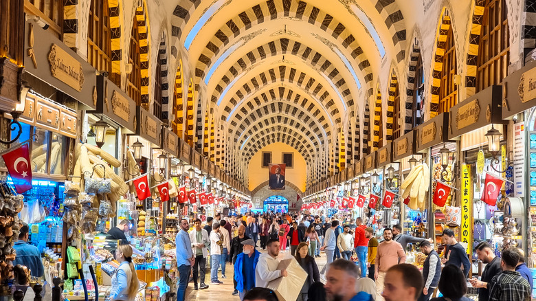 Grand Bazaar in Istanbul filled with people.