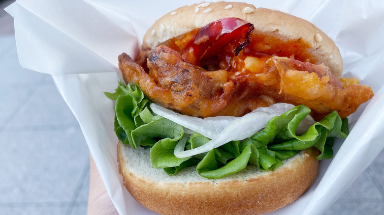 Soft-Shell Crab Sandwich with Chili Sauce