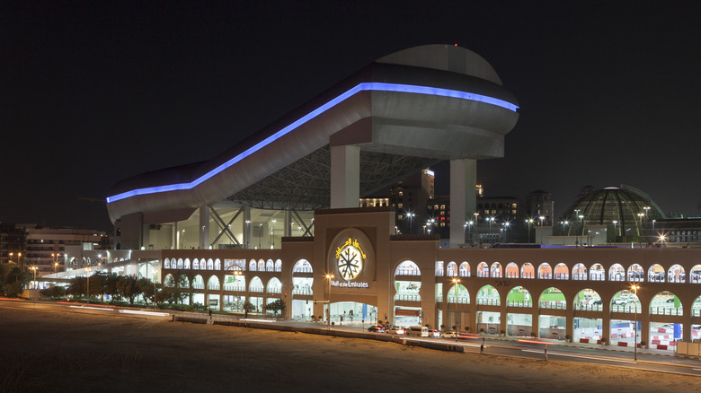 Outside of Ski Dubai