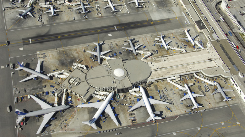 aerial view of busy US airport