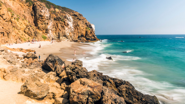 How to get to Zuma Beach in Malibu by Bus?