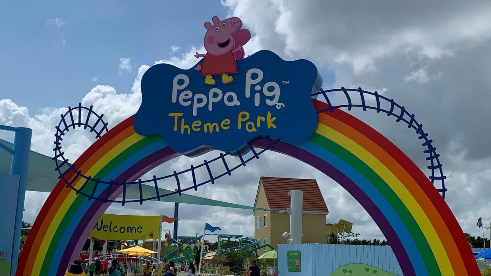 Travel  World's first theme park for preschoolers: Peppa Pig