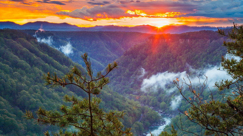 Sunset over New River Gorge National Park in Fayetteville, West Virginia