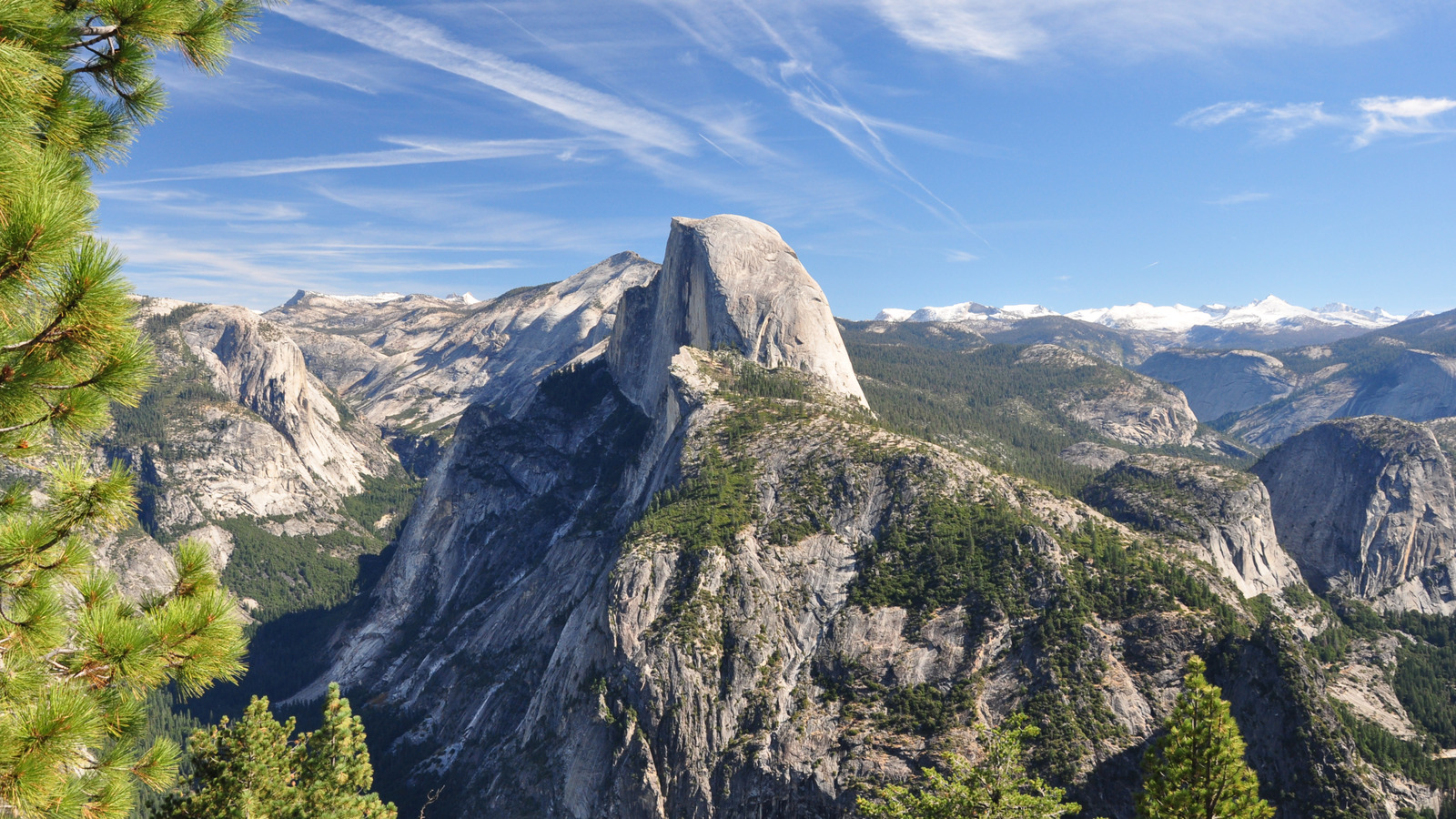 what-does-the-upside-down-american-flag-in-yosemite-national-park