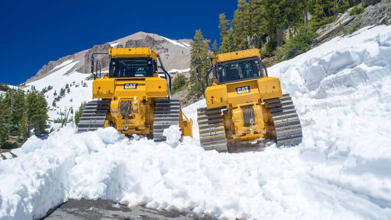 Snow removal vehicles working near Lassen, California
