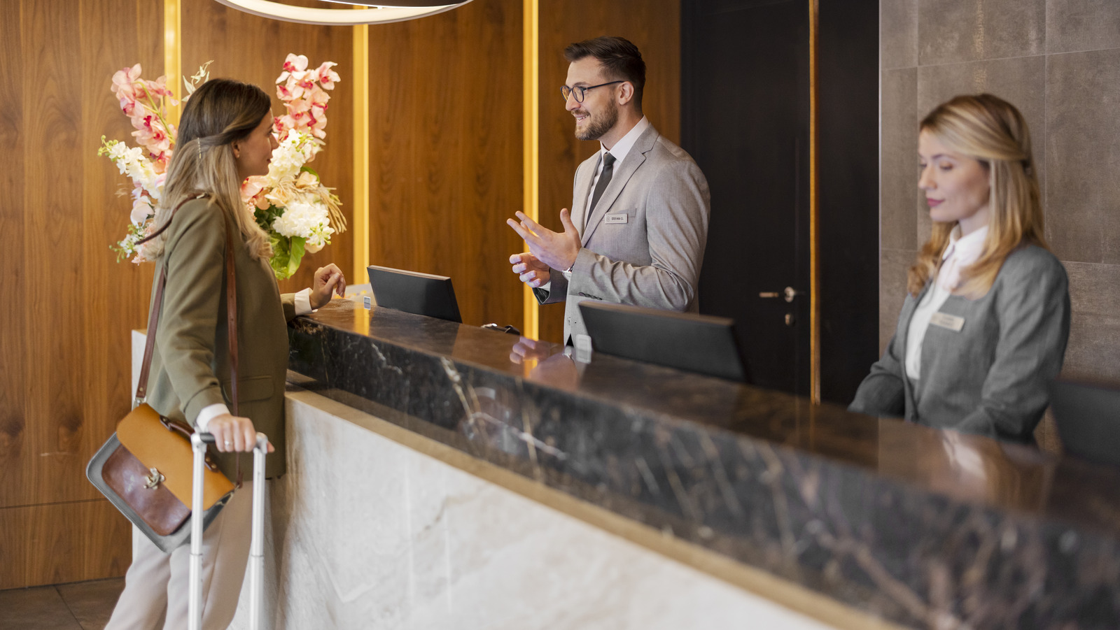 What To Know About The Age Requirement When Booking A Hotel Room In The US