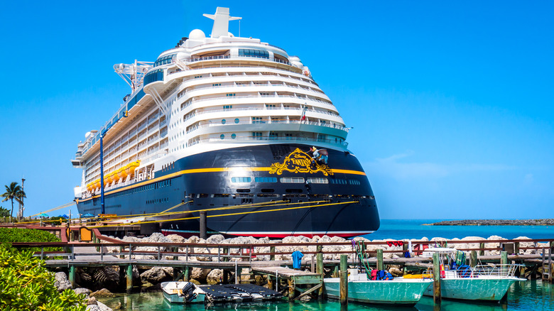 Disney Fantasy cruise ship 