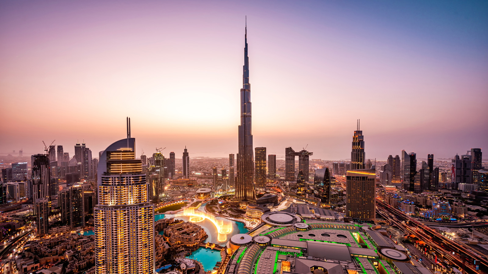 What You Should Know Before Planning A Visit To Dubai's Burj Khalifa