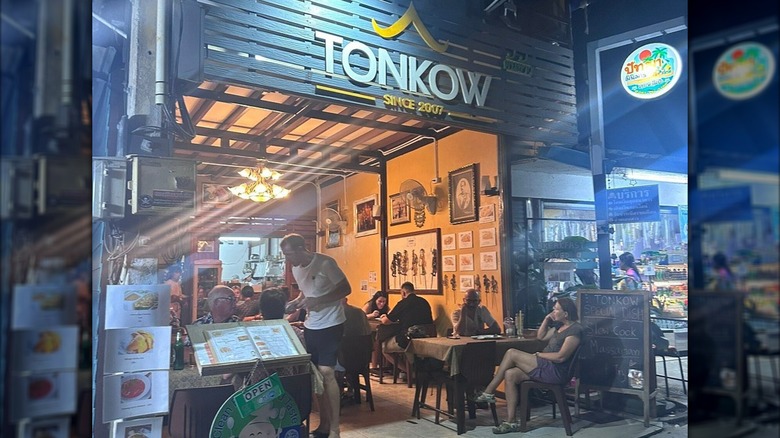 Tonkow Restaurant on Koh Lipe