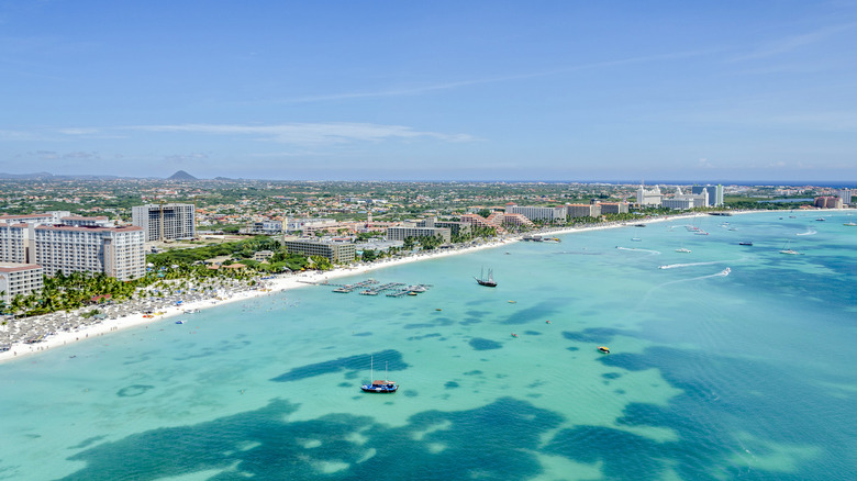 aerial view of a turquoise water beach in Aruba