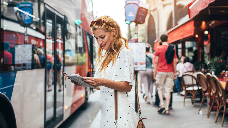 woman with paper in Paris