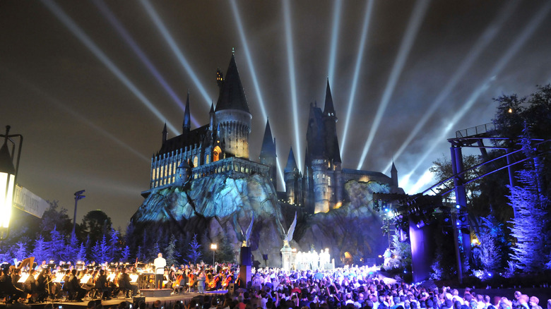 light show at Hogwarts Castle