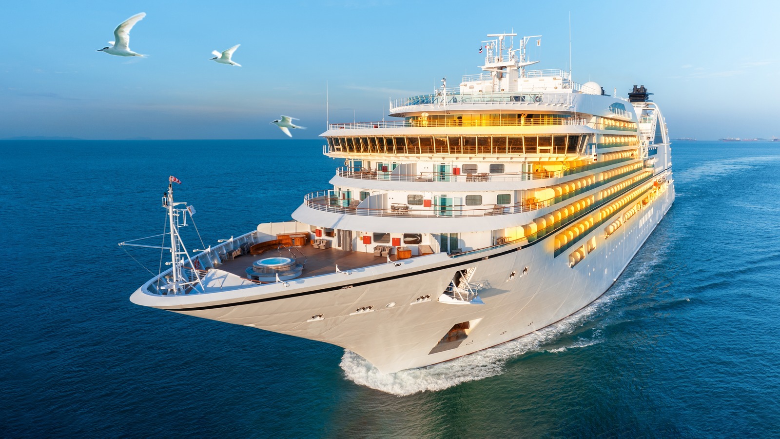 why-you-should-check-the-cruise-ship-calendar-before-booking-a-cruise