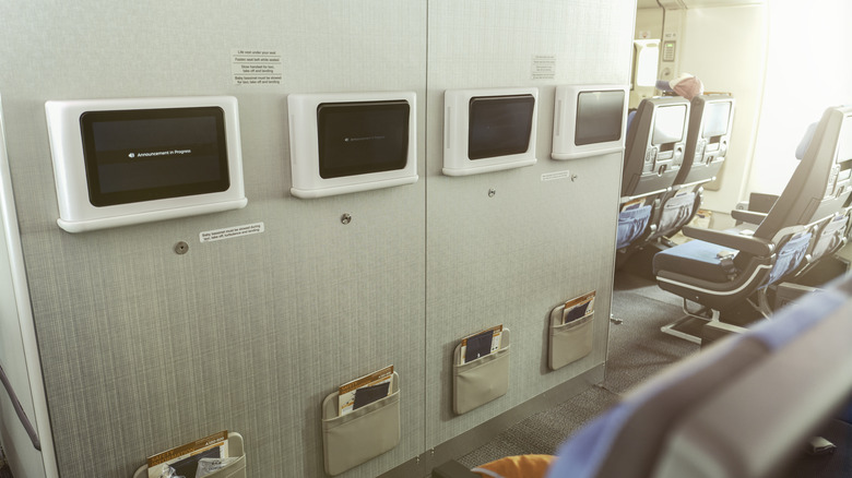 Bulkhead seating on airplane